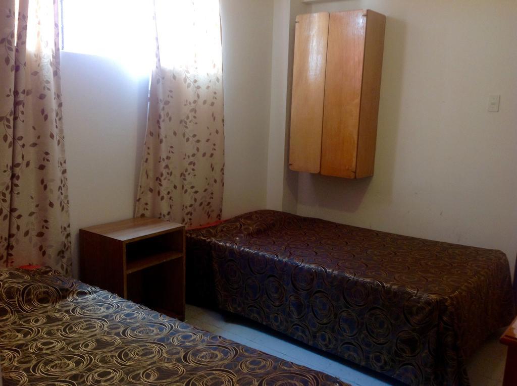 Hotel Estacion Central Лима Стая снимка