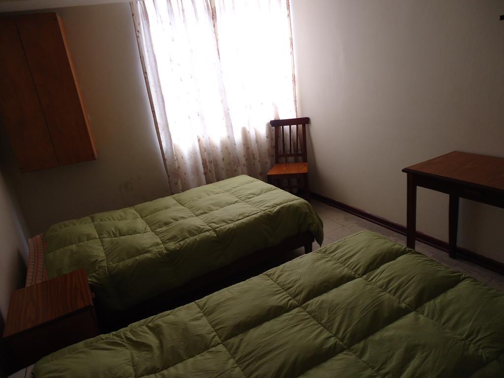 Hotel Estacion Central Лима Стая снимка
