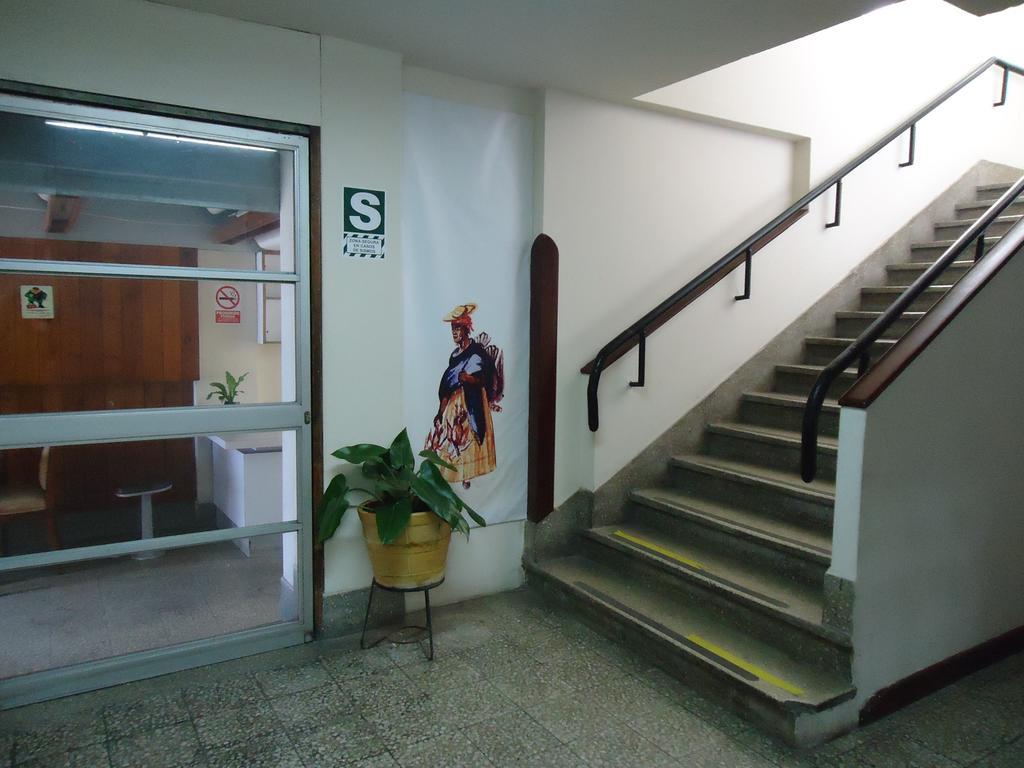 Hotel Estacion Central Лима Екстериор снимка
