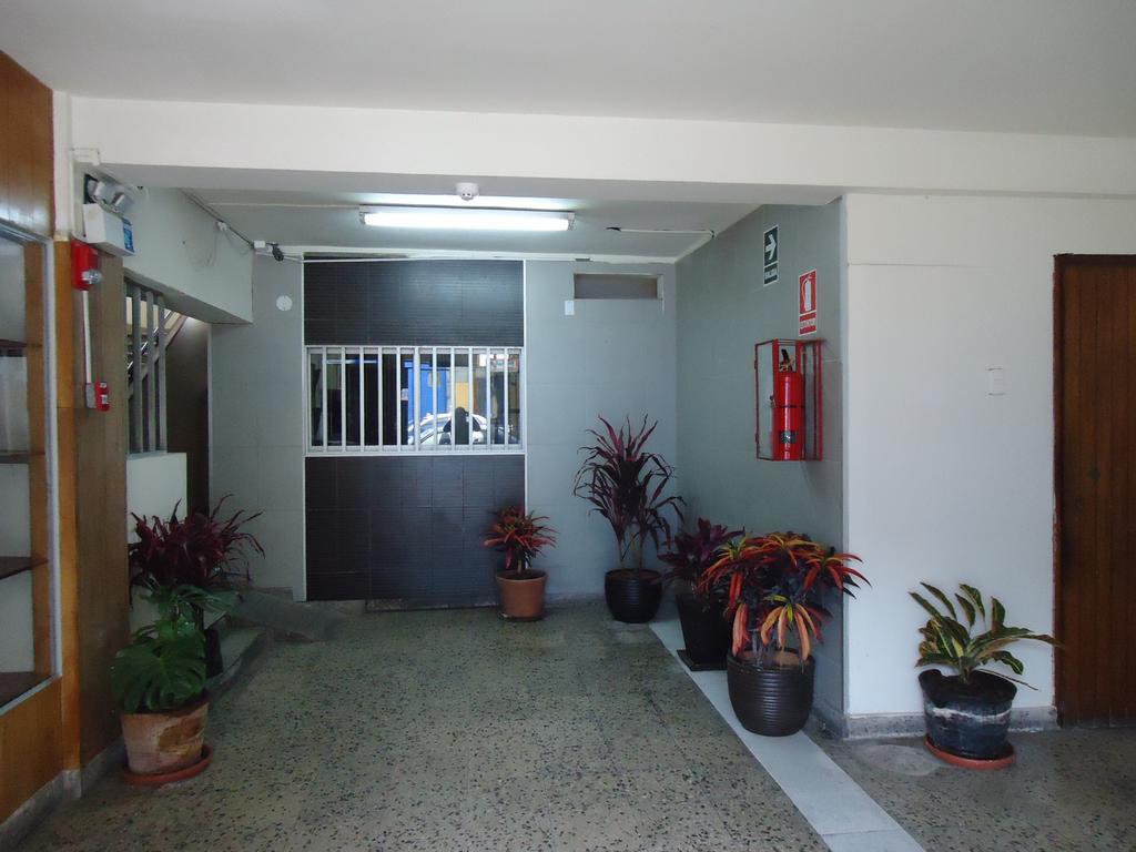 Hotel Estacion Central Лима Екстериор снимка